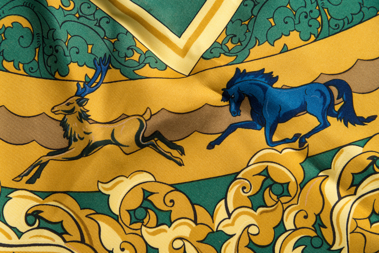 Hermés Silk Scarf Animaux Solaire