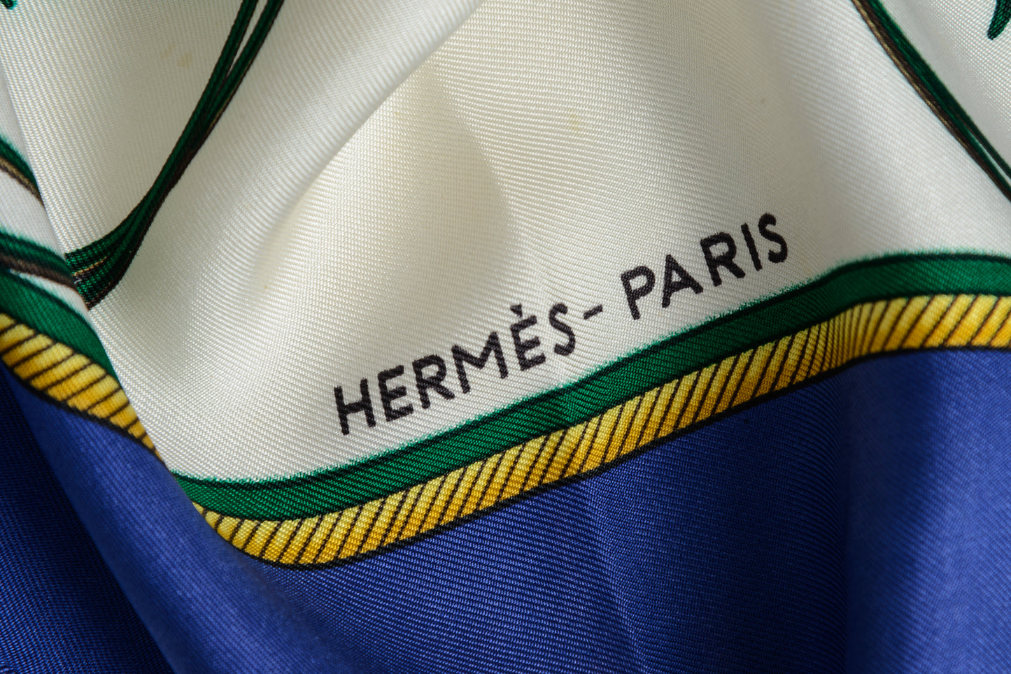 Hermés Silk Scarf  Les Voitures A Transformation